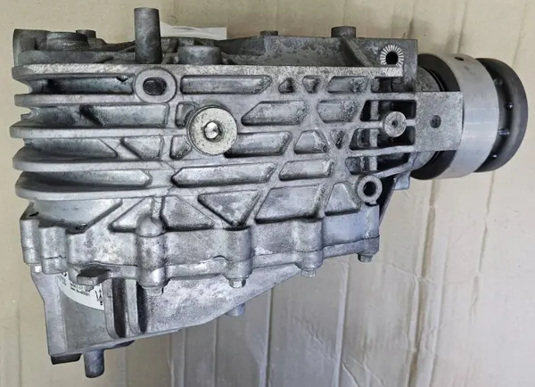 Rear Differential Maserati Ghibli III 670039125 image 3