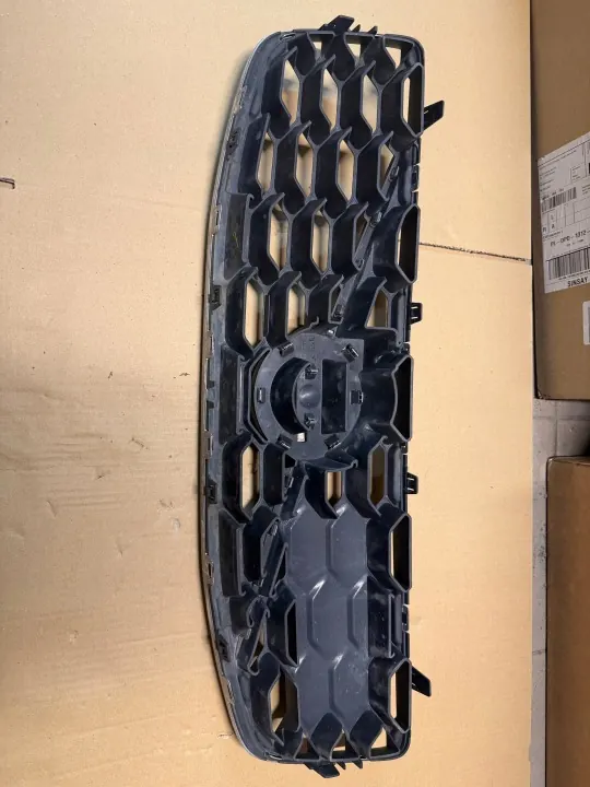 Volvo XC70 Grill OEM 070323 2012-2016 Begagnad image 4