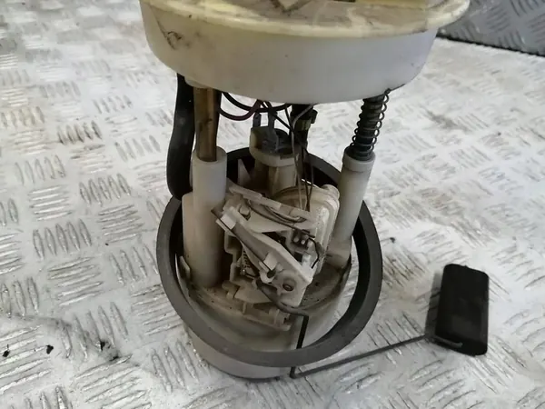 Bomba de combustível elétrica Fiat Punto I 09751769913 image 2