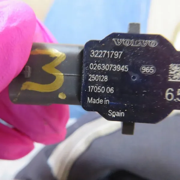 Framparkeringssensor Volvo XC40 2023 PDC image 4