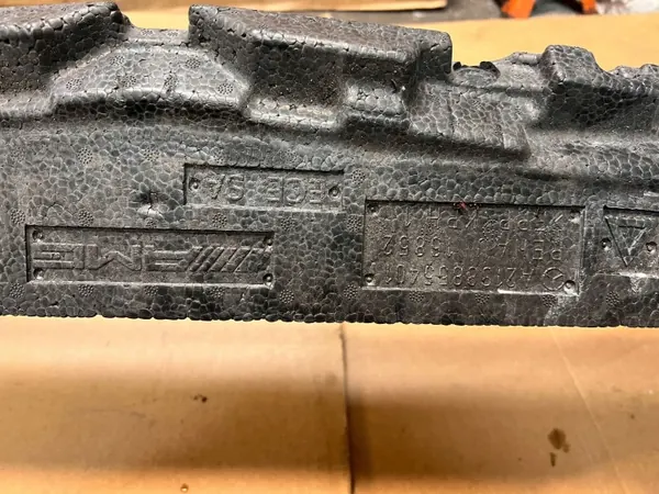 Stoßdämpfer für Frontstoßstange OEM A2138855401 image 7