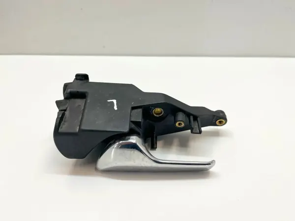 Etuvasen sisäkahva OEM 1297660161 Mercedes-Benz image 2
