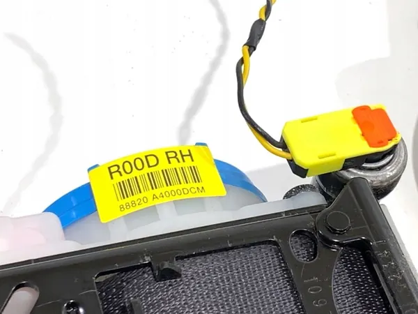Veiligheidsgordel voor rechts OEM 0589-P1-000146 Kia Carens image 3