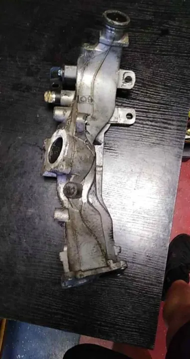 Válvula EGR usada OEM A6461400608 para Mercedes-Benz image 3