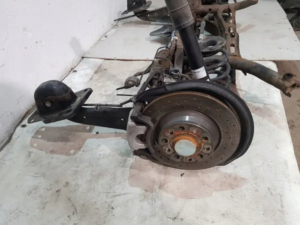 Volkswagen 1K0505315BH Bakre upphängning image 8