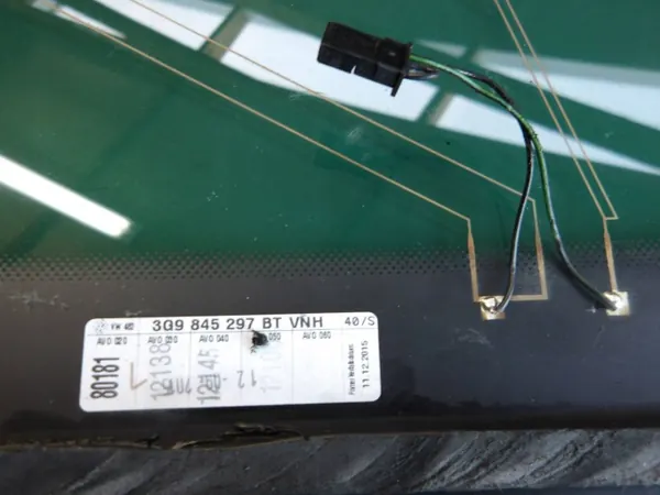 OEM WIT7090 Vasen taka sivulasi VW Passat B8 Farmari image 4