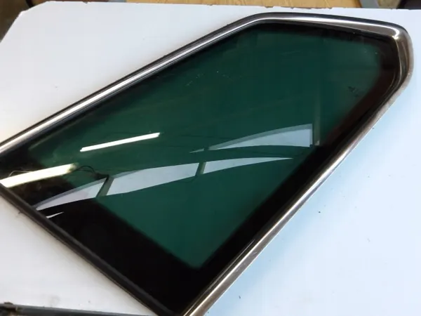 OEM WIT7090 Vasen taka sivulasi VW Passat B8 Farmari image 5