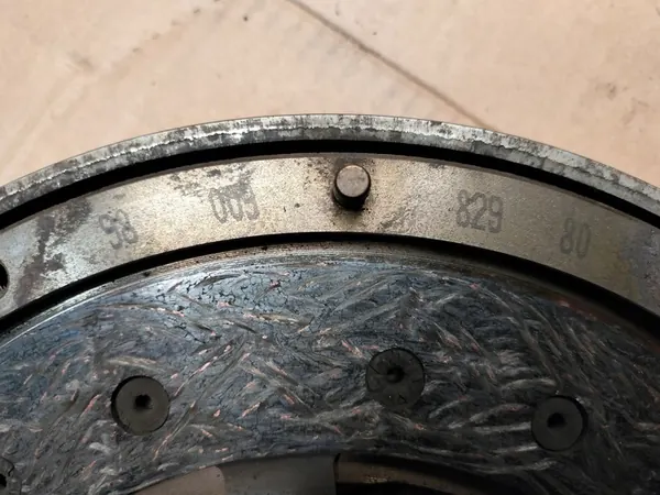 CITROEN DS5 2.0 HDI Kaksoismassaväkä image 3