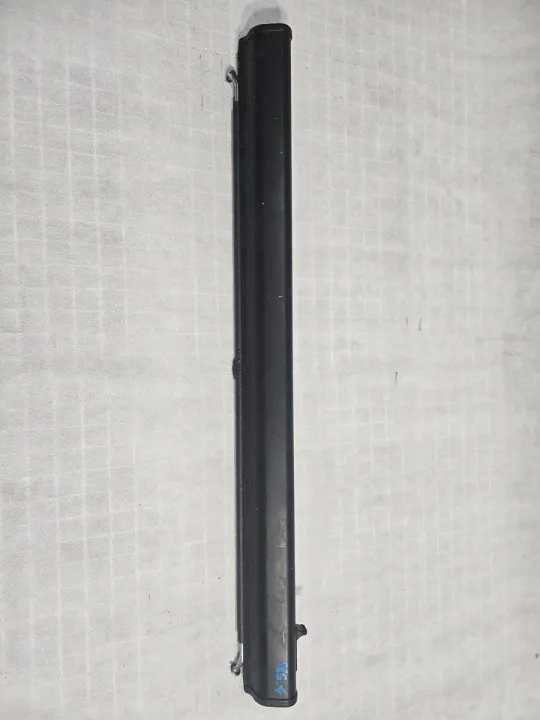 VW Passat B5 Kombi Bagageutrymmesrullgardin OEM ROLETA BAGAŻNIKA PASSAT B5 image 2