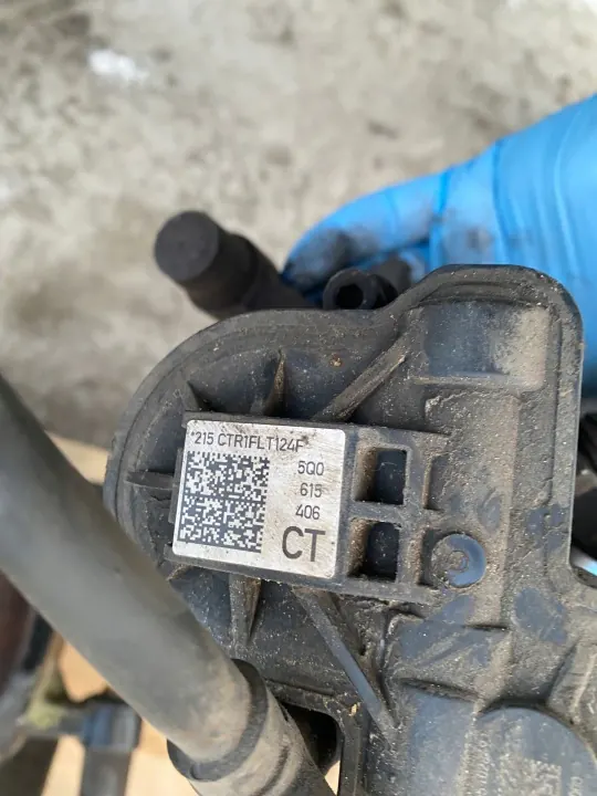 Audi OEM 5Q0615405CT/6CT Jarrupuristin Taka Vasen/Oikea image 5
