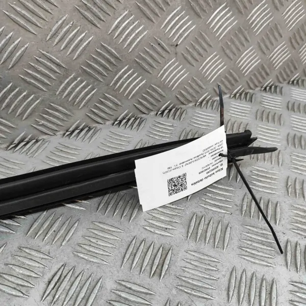 OEM A2076730421 takalasin tiiviste Mercedes-Benz E Coupé:lle image 4