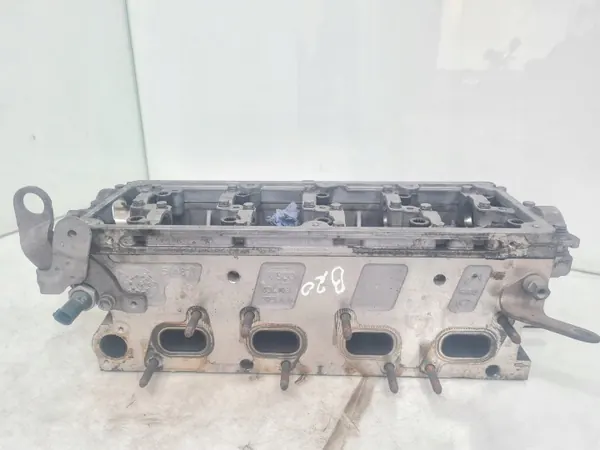 Culasse Moteur OEM 03L103373A pour Skoda Superb image 5