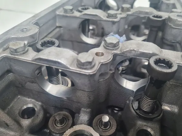 Culasse Moteur OEM 03L103373A pour Skoda Superb image 7