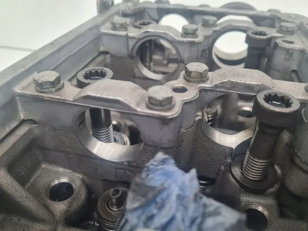 Culasse Moteur OEM 03L103373A pour Skoda Superb image 9