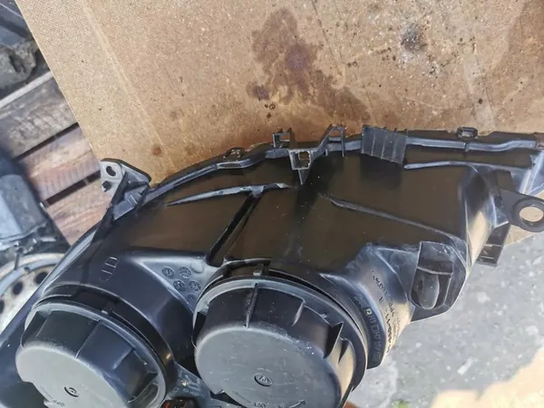 PEUGEOT 307 Refletor Direito 550-1128R image 7