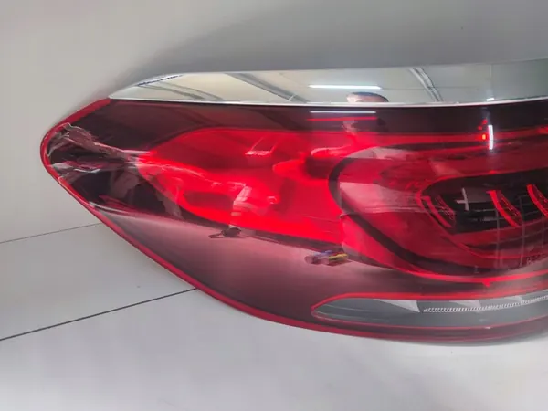 Linker Achterlicht Mercedes GLC Coupe W253 A2539060602 image 2