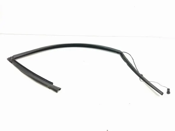 Maserati Quattroporte 2005 Etuoven ikkunatiiviste OEM AMD206973 image 2
