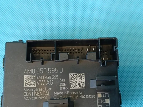 Module Portière Arrière Gauche Audi Q8 e-tron OEM 4M0959595J image 7