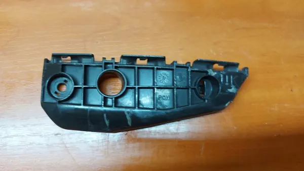 Guida paraurti anteriore sinistra Toyota Auris I 06-12 image 3