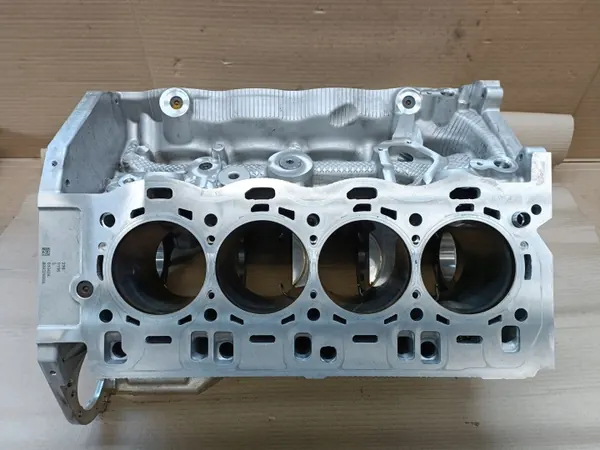 BMW Motorblok OEM 8093296 voor M5 F90 F95 F92 image 3