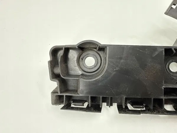 Montagem do para-choque traseiro Volkswagen Golf VIII 2020 image 5