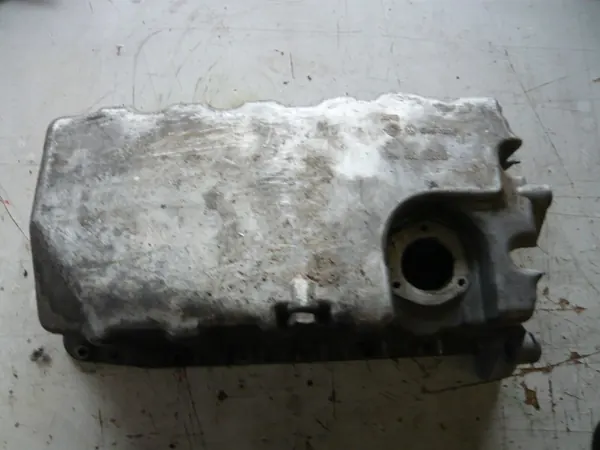 Cárter de aceite OEM 03G103603 para Audi VW 1.6 TDI image 2