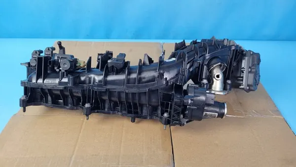 Coletor de admissão BMW 5' G31 518d TOURING 8579245 image 2