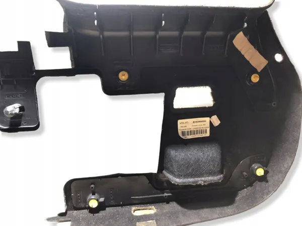 Garniture de coffre Volvo XC60 OEM 0063398 - Occasion image 7