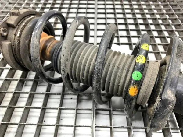 Rechter Voor Schokdemper OEM LORK-2135-11233 image 3
