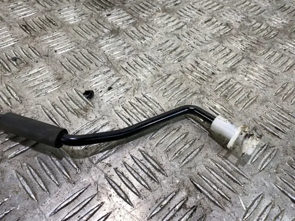 Varilla de capó OEM FBZ17128 para Honda HR-V 2016 image 3