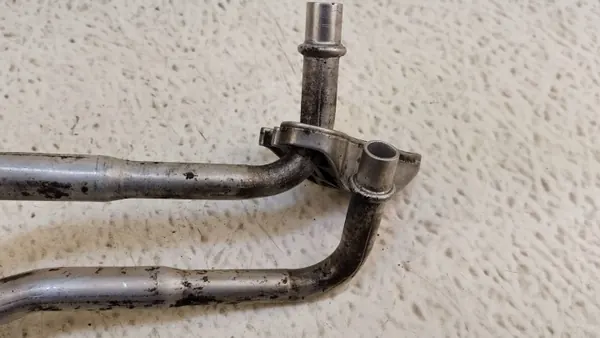 Ölkühlerleitung F10M5 für BMW 5 M5 F10 4.4 V8 image 5