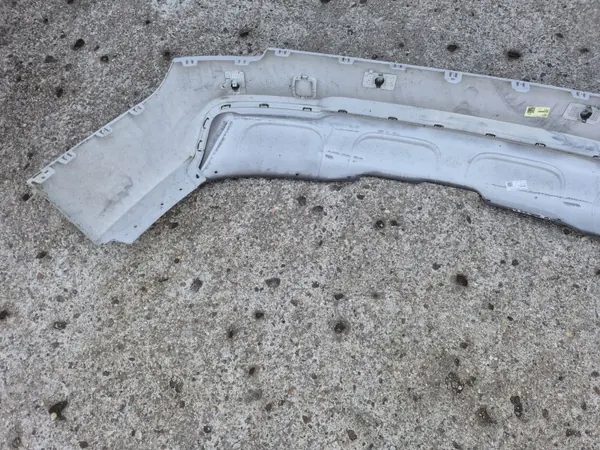 BMW X1 E84 Difusor Parachoques Trasero OEM 51128038049 image 8