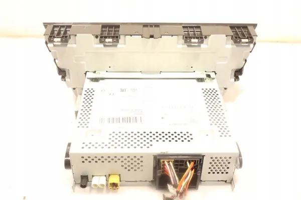 Rádio Skoda Fabia III OEM 6V0035867F - Usado image 6