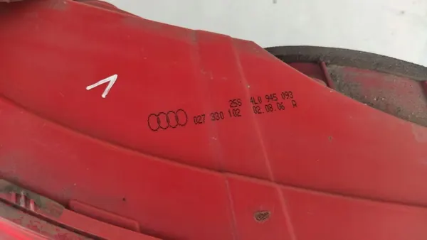 AUDI Q7 Lámpara Trasera Izquierda 4L0945093A image 6