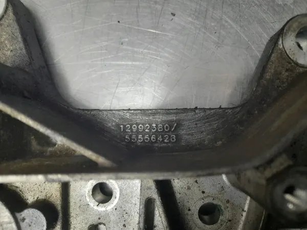 Öljyn ja veden pumppu OEM 55556428 Opel 1.6 1.8 16V image 4