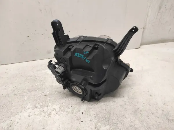 Farol Halogéneo Esquerdo KIA CEED 2 GT Line OEM 92201-A2960 image 4