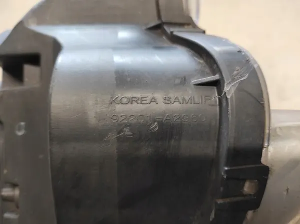 Farol Halogéneo Esquerdo KIA CEED 2 GT Line OEM 92201-A2960 image 6
