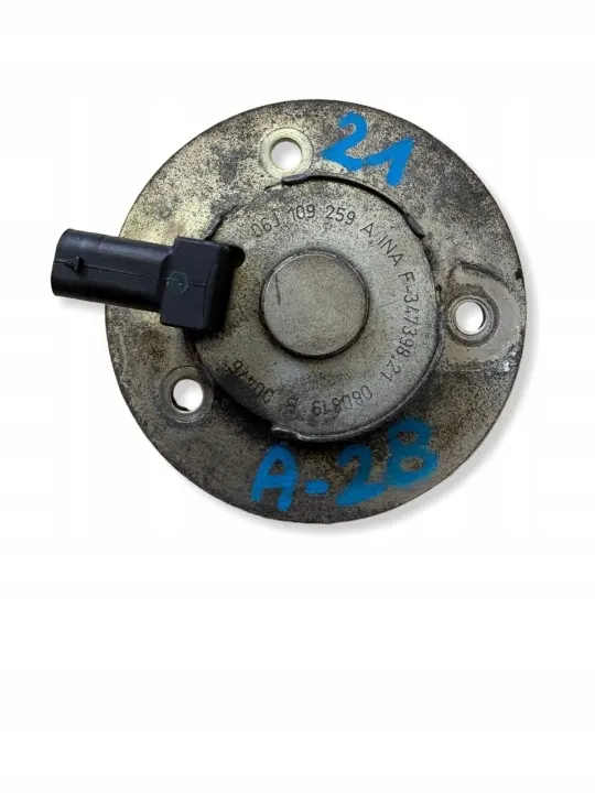 Válvula de ajuste de árvore de cames OEM 06J109259A - Audi A4/S4 image 2