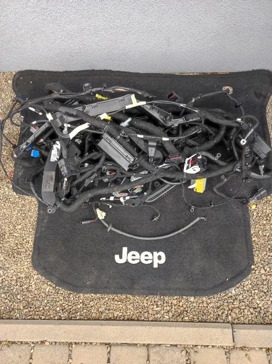 Câblage de carrosserie Jeep Wrangler 2.0T 4xe PHEV image 1
