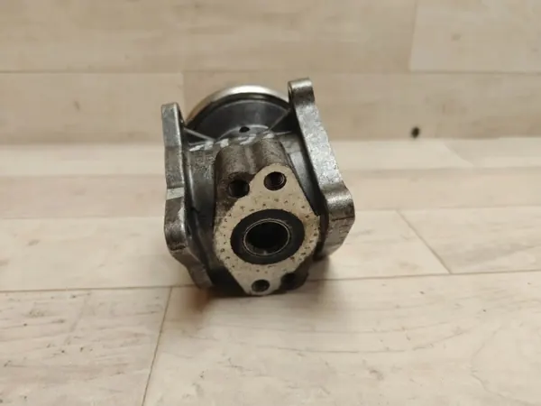 Válvula EGR OEM 038131501AN para Skoda Octavia I 1.9L image 4