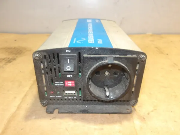 Convertisseur de tension EPEVER IP350 d'occasion - Renault OE image 3