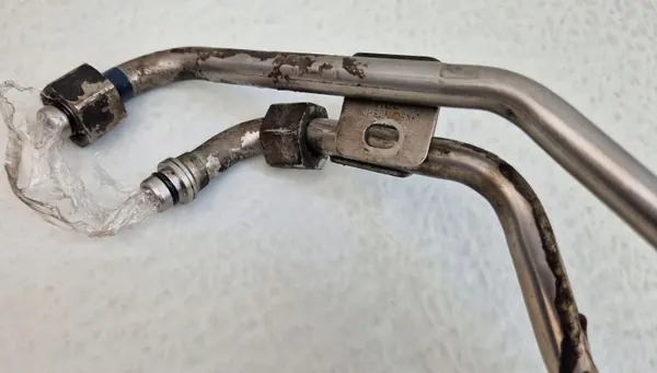 Audi S5 oljekylarslang OEM 8K0317817CN image 9