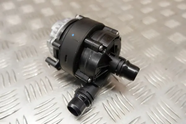 Pompe de circulation d'eau OEM 9827567880 pour Peugeot 2008 II image 8