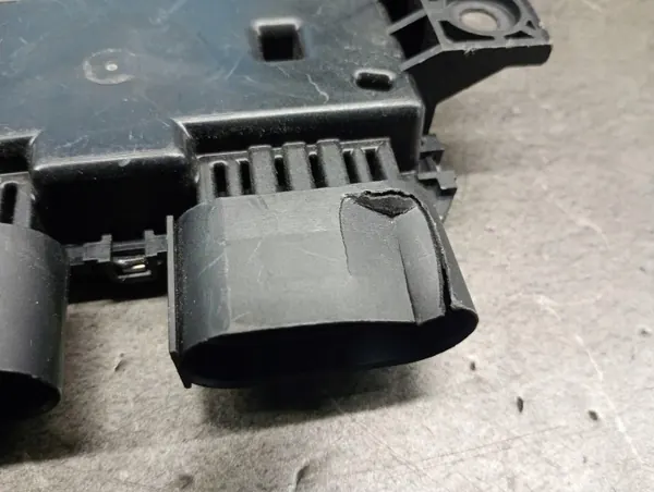 Module contrôleur pompe à carburant A0009007413 Mercedes image 3