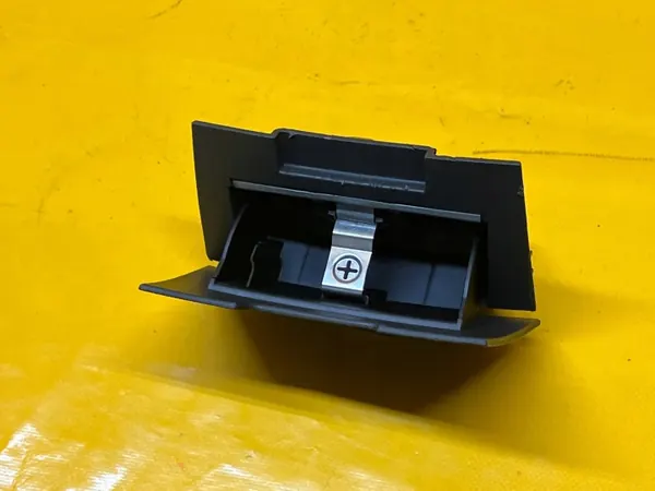 Cendrier Opel Zafira B OEM 13197573 2006-2014 image 10