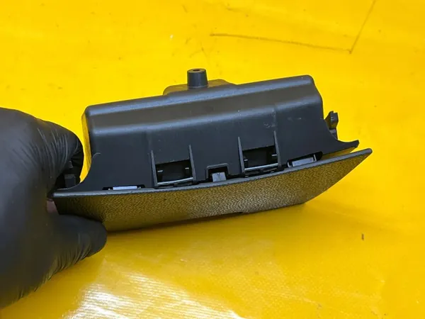 Cendrier Opel Zafira B OEM 13197573 2006-2014 image 5