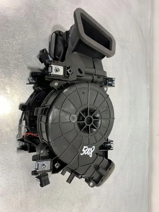 Peugeot 5008 Lämmityspuhallin OEM FBZ19181 - Käytetty image 8