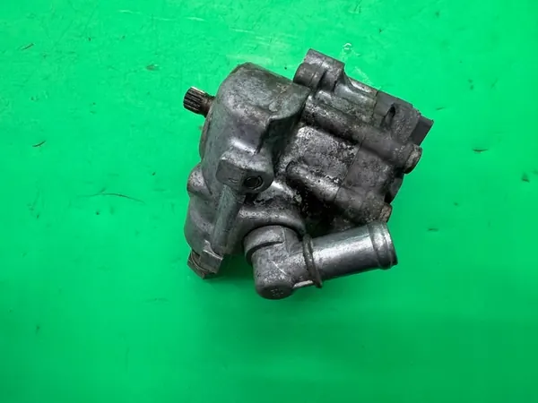 Bomba de dirección Audi A6 C6 4.2 MPI V8 04-11 4F0145155B image 4