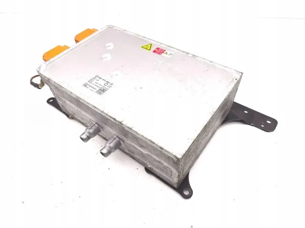 Inversor Porsche Taycan OEM 5QE915684CB - Usado image 3