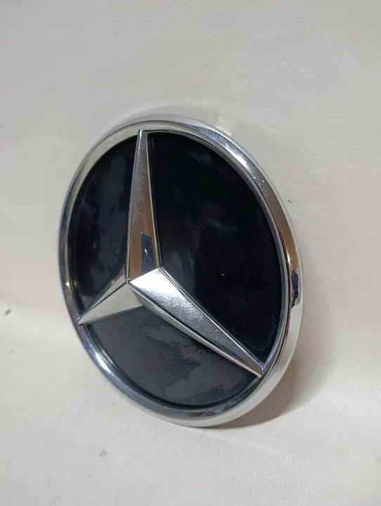 Emblema de Grade Mercedes W253 GLC A0008881600 image 3